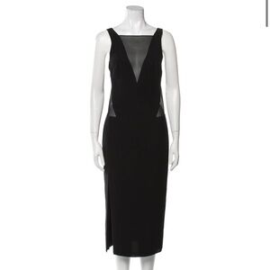 MARCIANO
Square Neckline Midi Length Dress
Size: S 💚